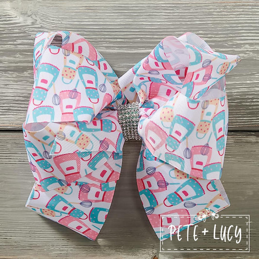 Baking Beauty Deluxe Bow